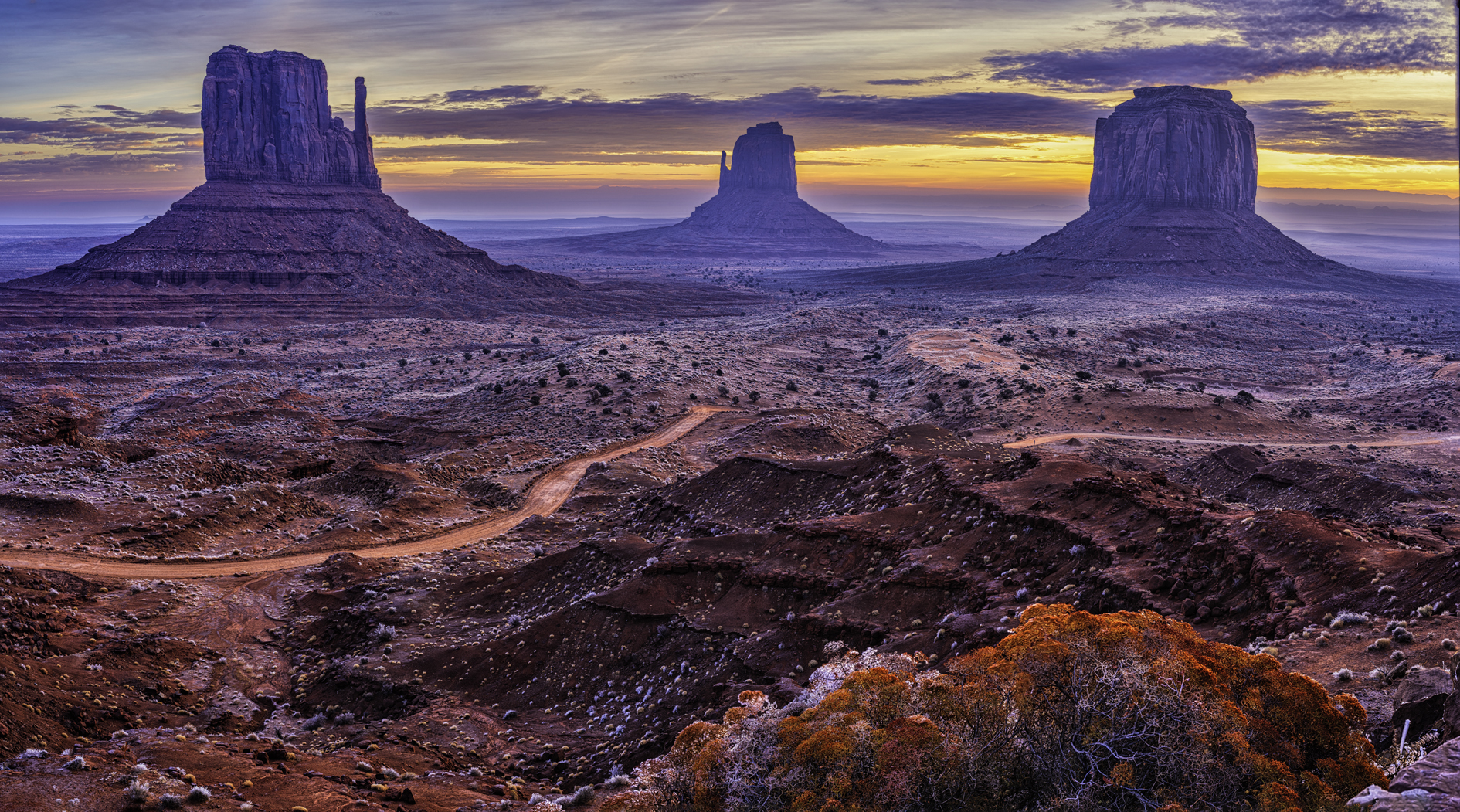 Monument Valley Sunrise IV