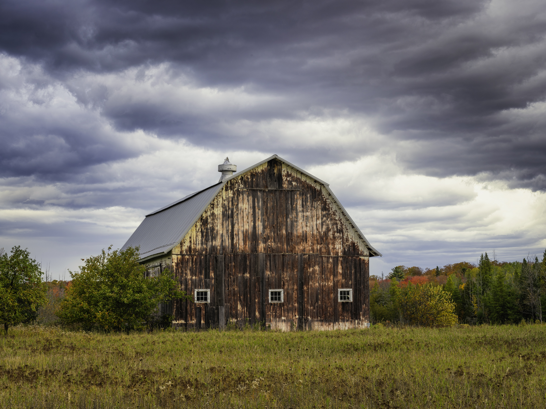 Old Barn Autumn