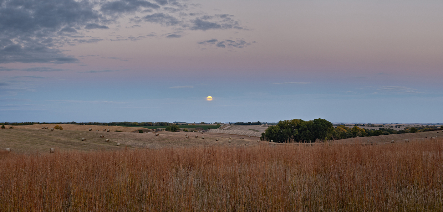 Prairie Moonrise