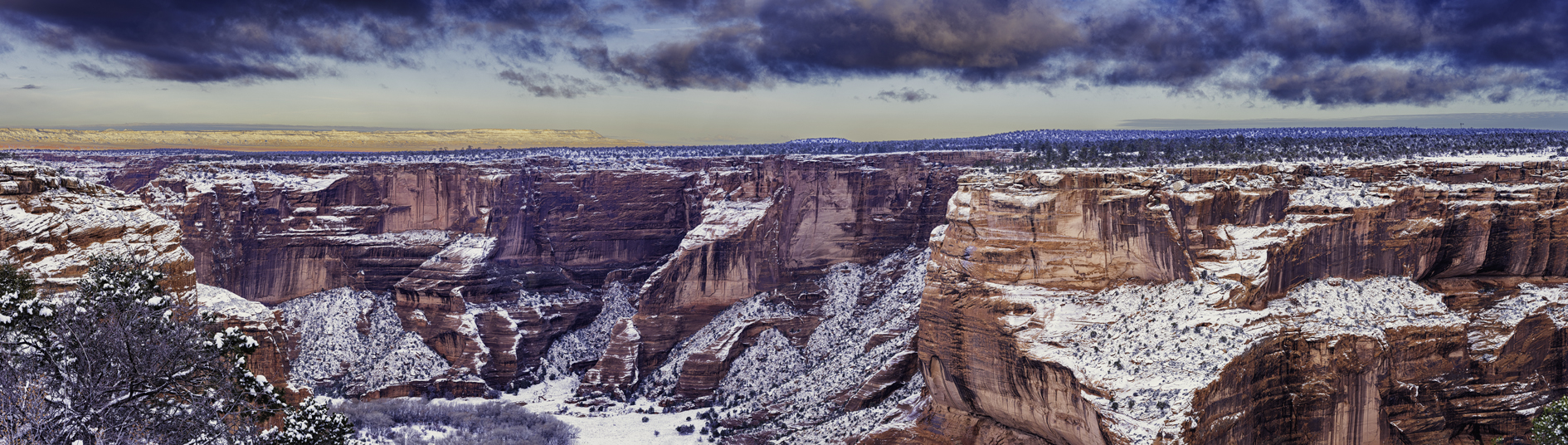 Sunrise at Canyon de Chelly